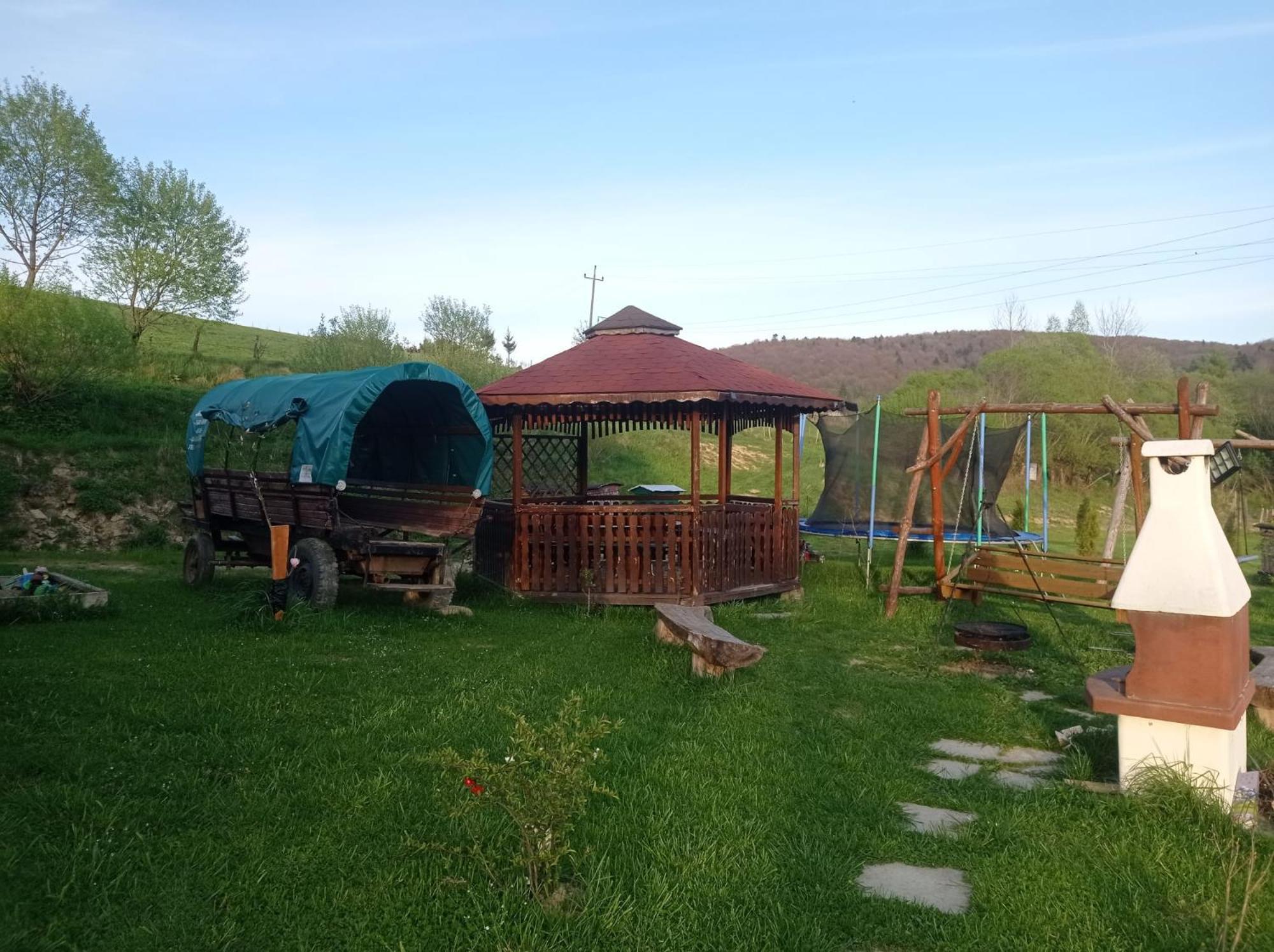 Domki W Bieszczadzkiej Dolinie Устшики-Дольне Экстерьер фото